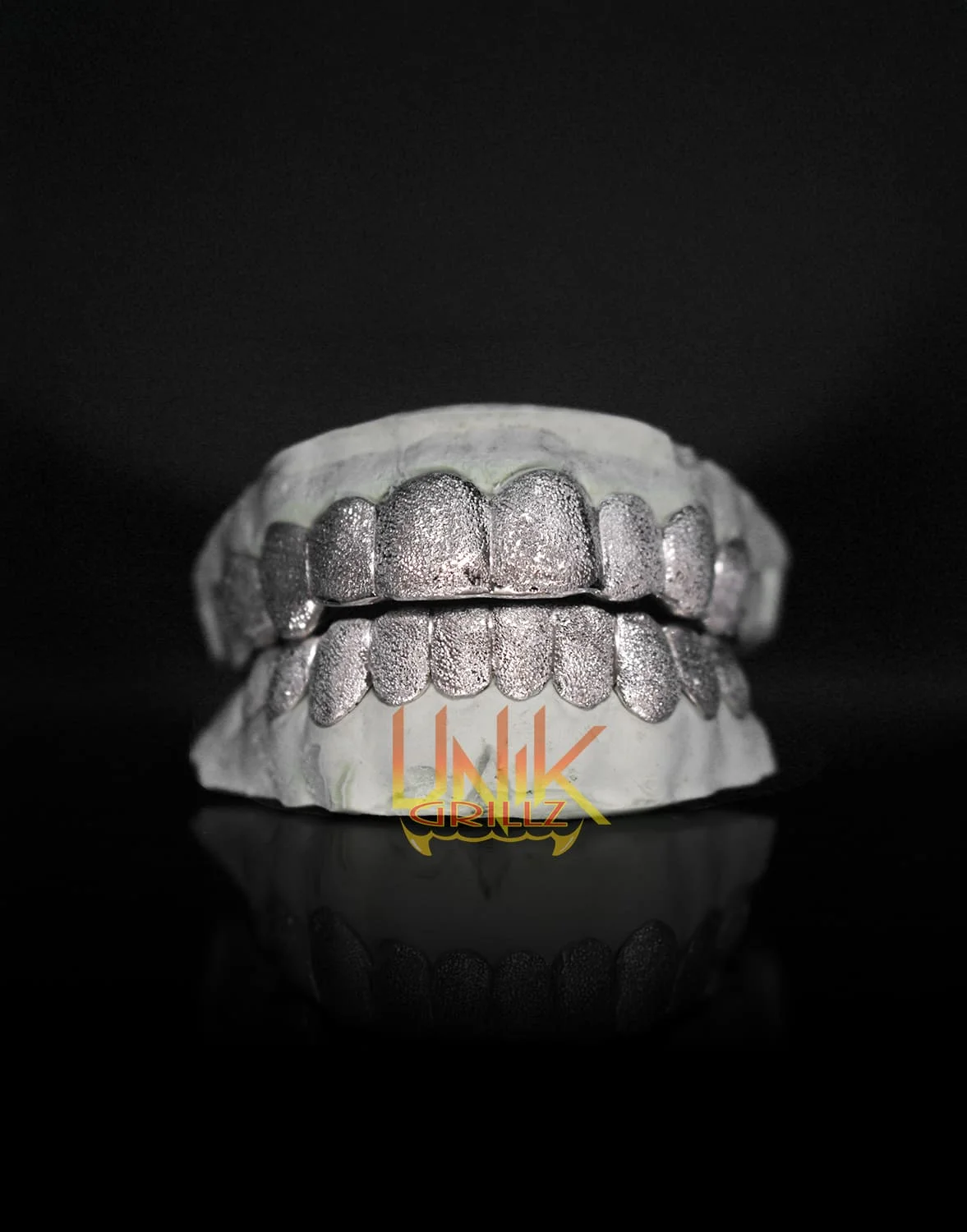 full-diamond-dust-custom-grillz